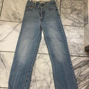 Women’s High-Rise Ankle Straight Jeans - Light Blue